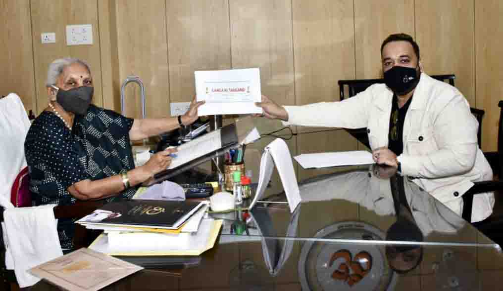 Renowned film Producer Ali Akbar Sultan Ahmed was called upon by Uttar Pradesh Governor to discuss the issues related to awareness of Ganga River
